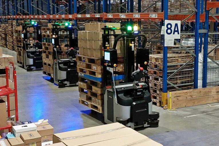 Effidence and Reflex WMS collaborate for Pick and Go Rhenus Logistics