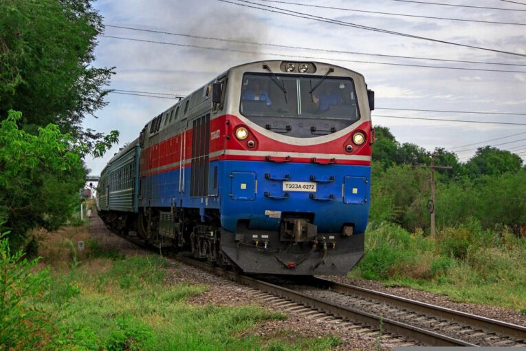 Kazakhstan Railway improves Safety and Efficiency with Hytera TETRA Communications