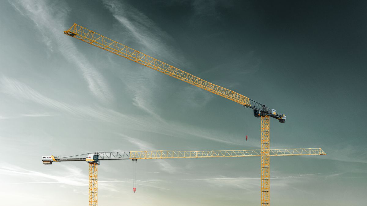 Liebherr expands flat-top crane line with new 300 EC-B 12 Fibre and 270 EC-B 12