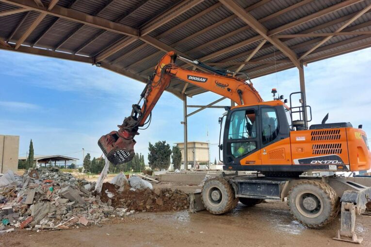 Spanish Recycling Plant expands fleet with new Doosan DX380LC-7 Excavator