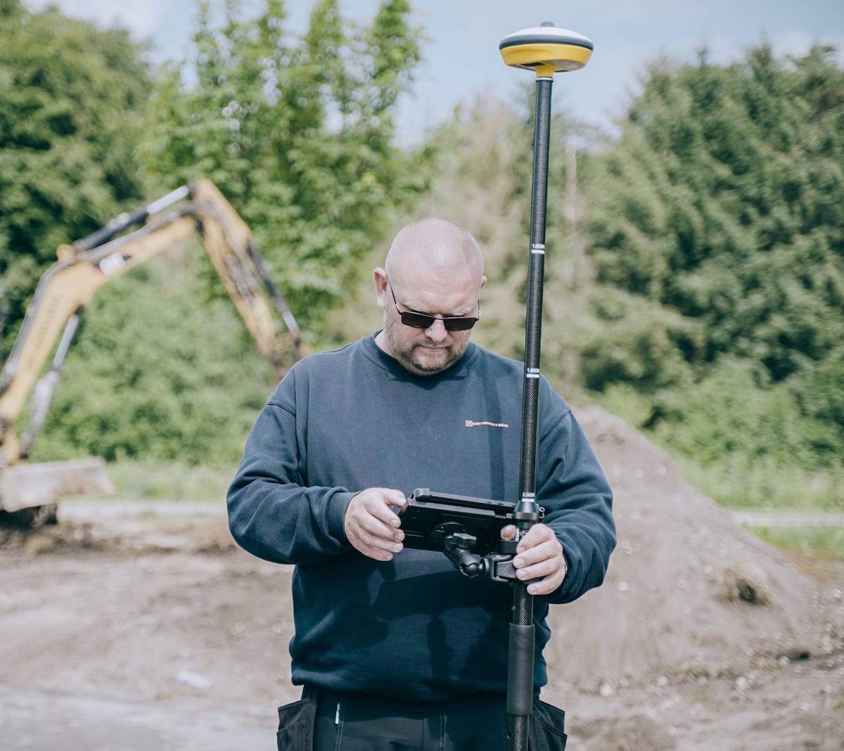 User-friendly Unicontrol Rover allows easy site Measurement and Digitisation