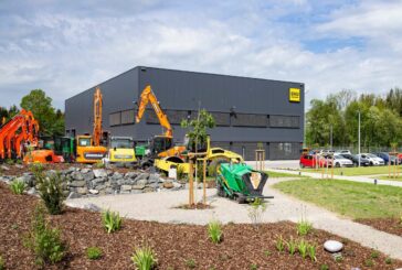 Doosan dealer BAU Süddeutsche Baumaschinen opens New Facility in Germany