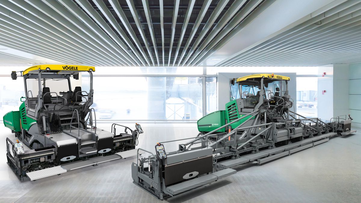 Extending screed (left) and fixed-width screed (right) from VÖGELE: the company supplies these key technical components of SUPER road pavers in twelve different variants.