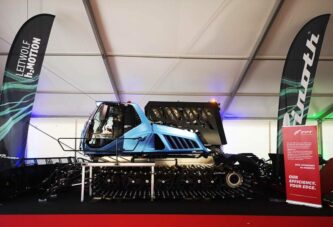 FPT Industrial Hydrogen Engine powers first XC13 Snow Groomer
