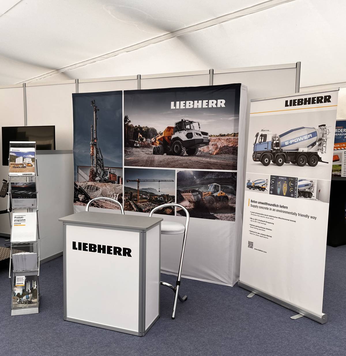 Liebherr Loaders receive VDBUM Award for Active Personnel Detection