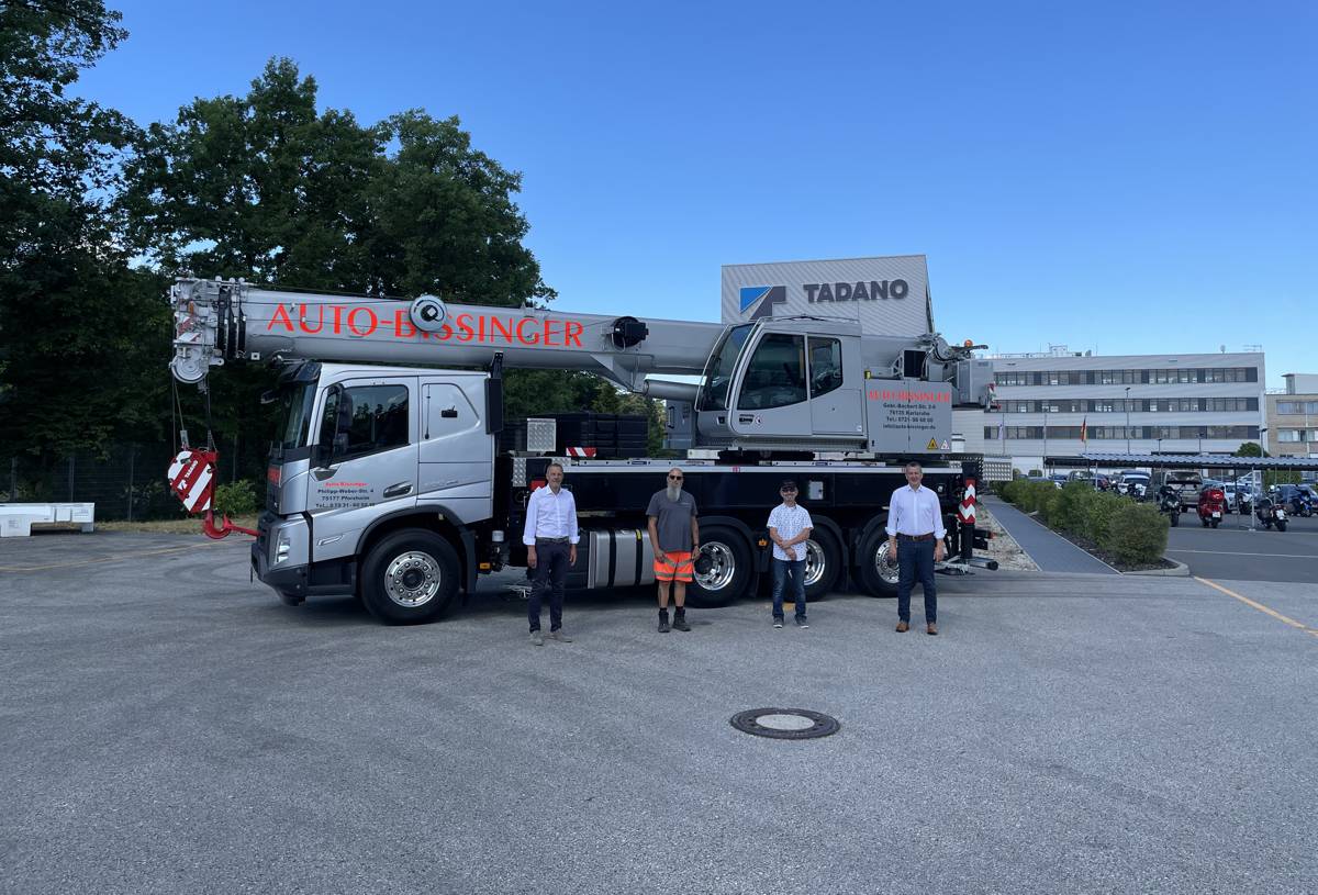 Left to right: Michael Zieger (Sales Manager, Tadano), Volker Seeland (Crane Operator, Bissinger GmbH), Jürgen Bissinger (Director, Bissinger GmbH), Frank Brachtendorf (Head of Sales for Germany, Austria and Switzerland, Tadano).