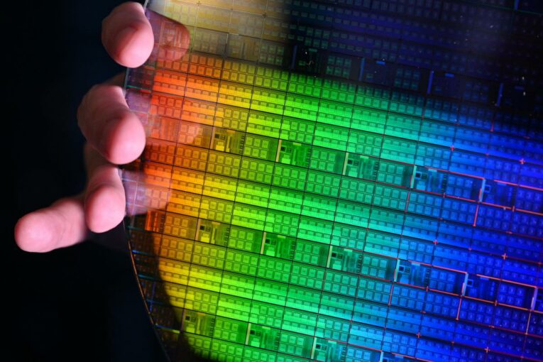 Intel announces milestone in large-scale Quantum Qubit Chip Production