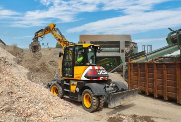 JCB Hydradig wins high praise for manoeuvrability by Scottish Waste Firm