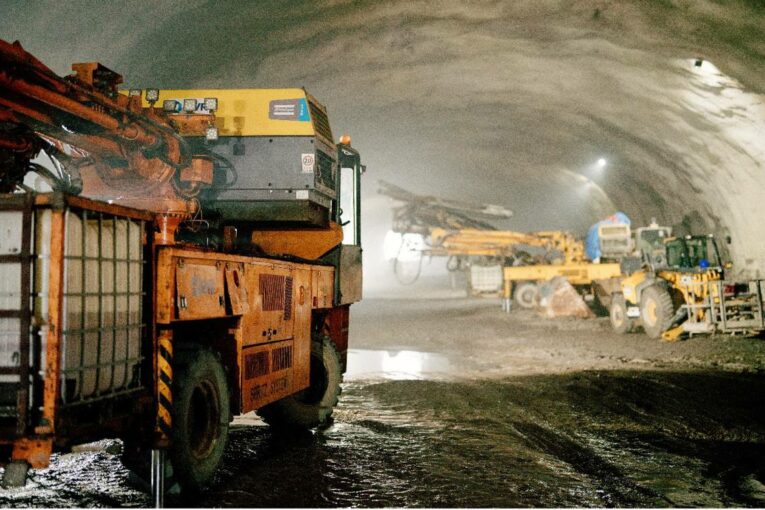 Mumbai-Pune Expressway construction goes green with E-Air compressors