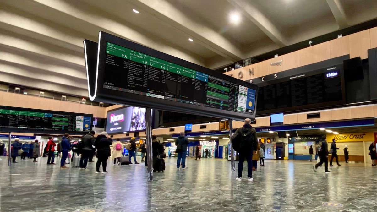 Euston Station installs high-definition Departure Boards