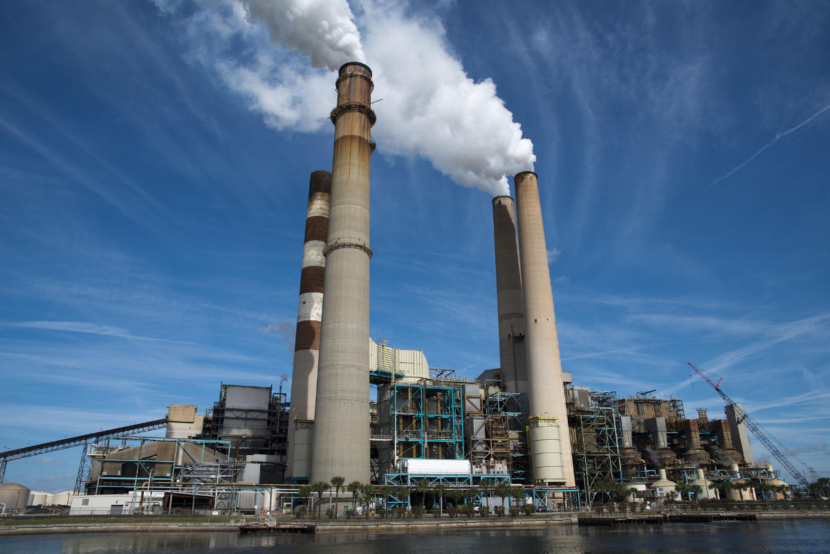 Easily synthesized Chemical Filter could scrub CO2 from Power Plant Smokestacks