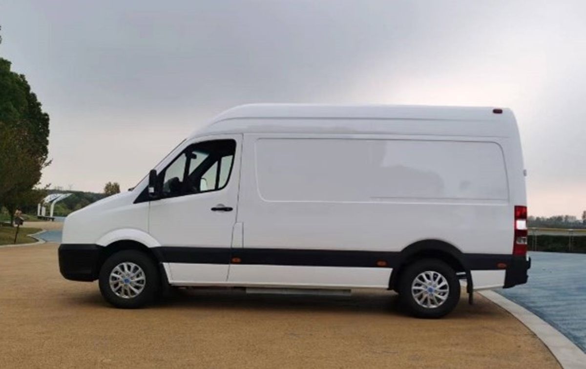 Cenntro Logistar 300 Electric Van to be unveiled at CES