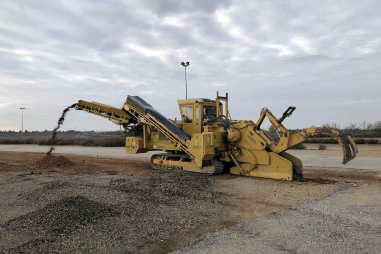Mastenbroek to launch the Bulldog Utility Trencher at Conexpo