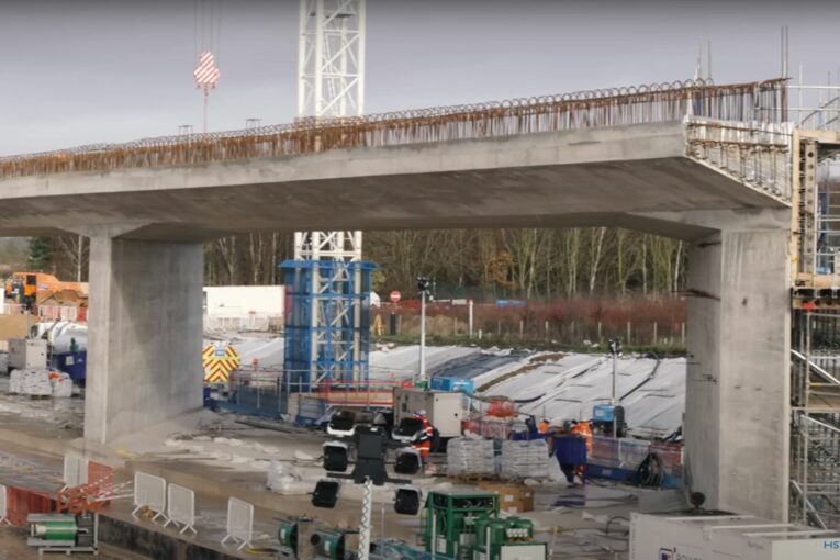HS2 Box Bridge Slide installed over the M42 by Balfour Beatty VINCI