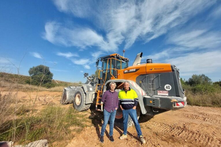Spanish Ceramic Floor Tile expands with new Doosan DL380-7 wheel loader