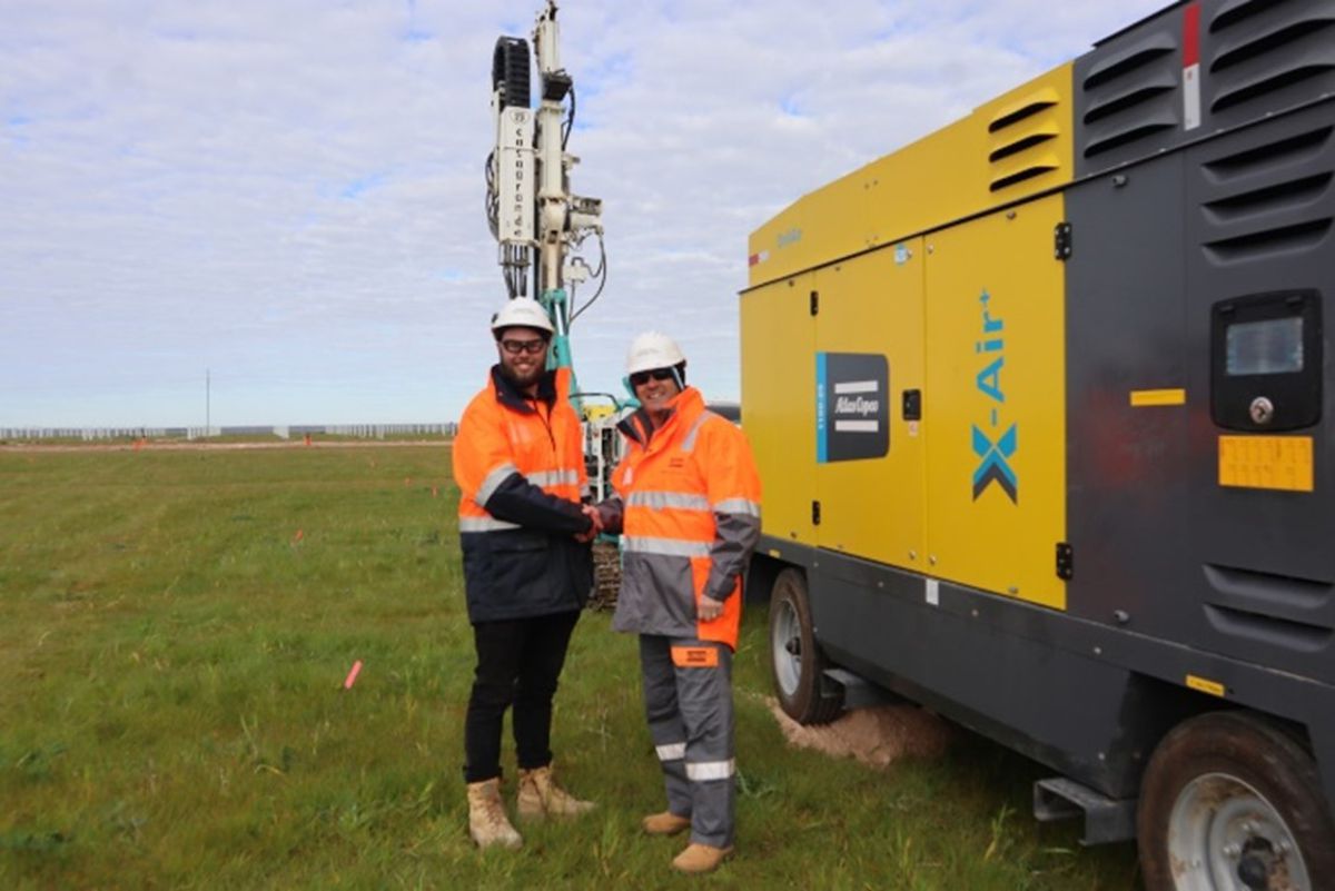 Solar Farm Construction is collaborating with Atlas Copco to establish renewable energy for small towns in Adelaide, South Australia.