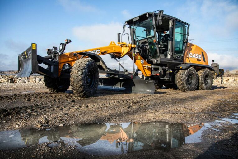 CASECE upgrades C-Series Graders with new Electro Hydraulic Joysticks