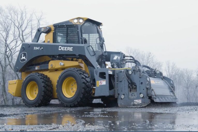John Deere unveils updated Construction Portfolio at Conexpo