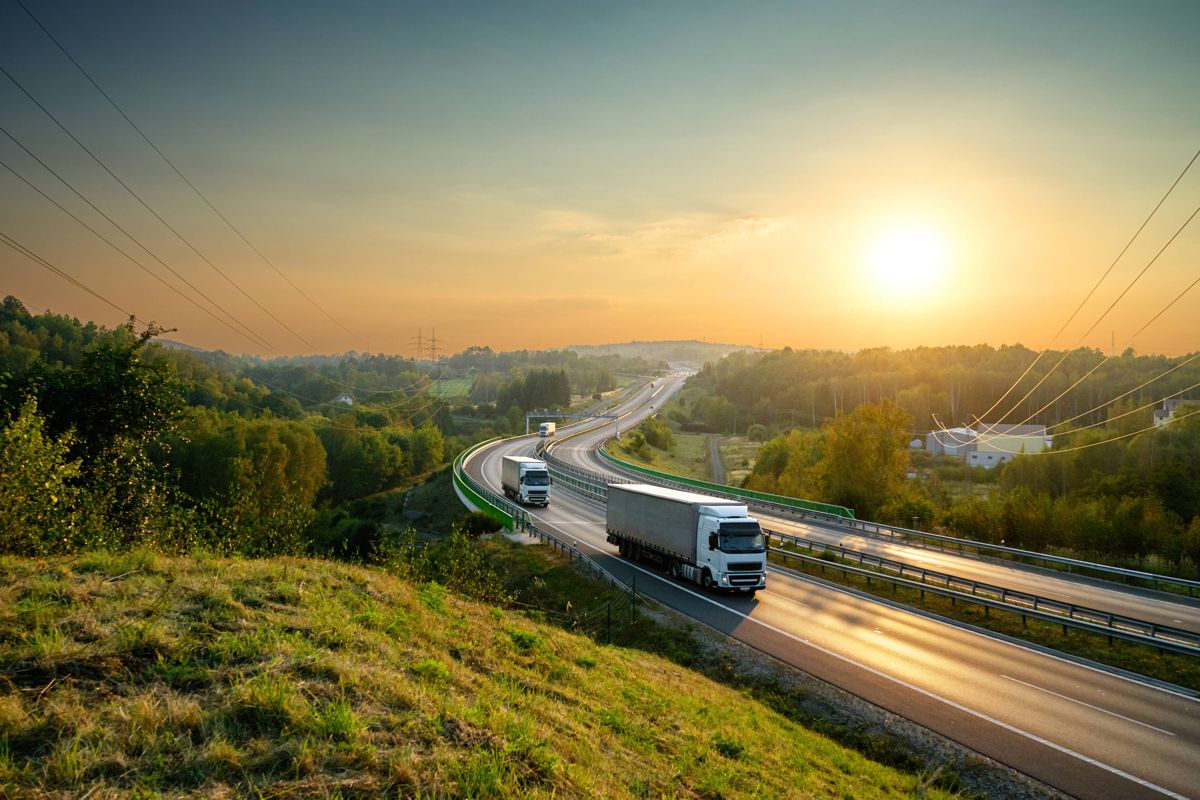 Hydrogen Fuel Cells Vs Electric Battery Trucks