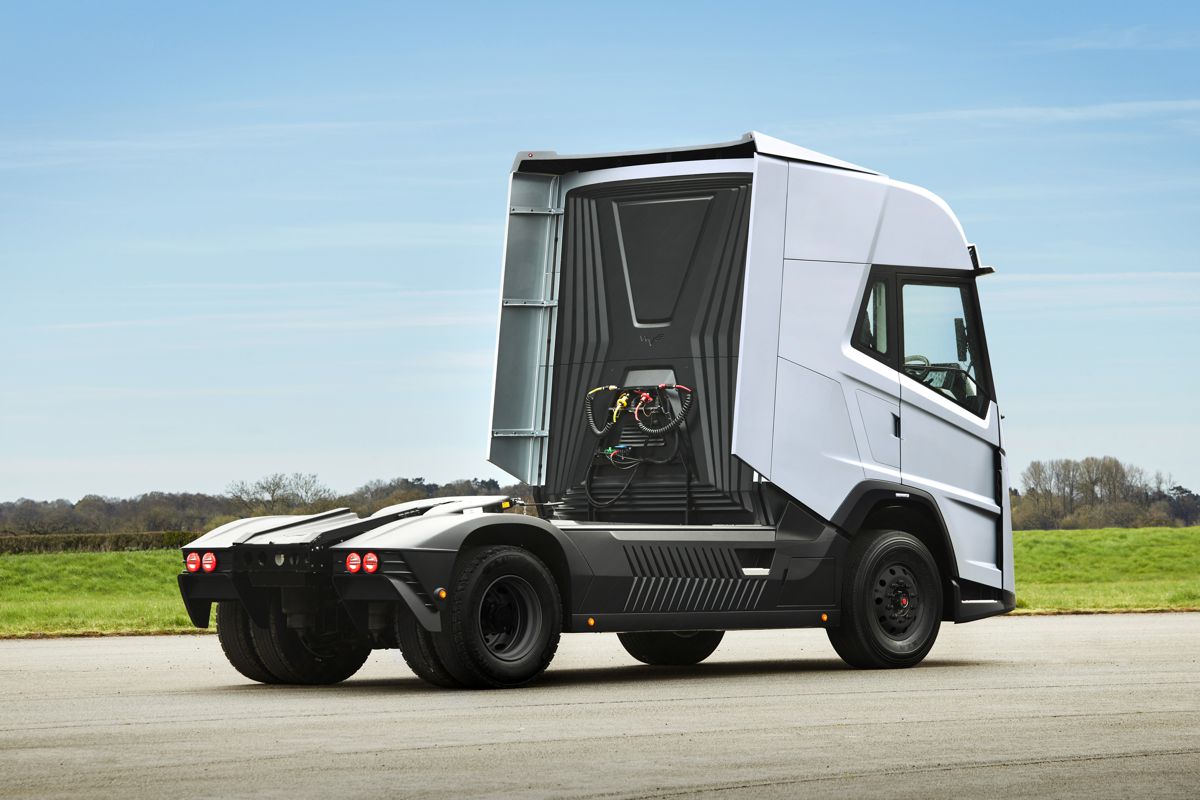 HVS unveils Hydrogen-Electric HGV Truck with 370 mile range