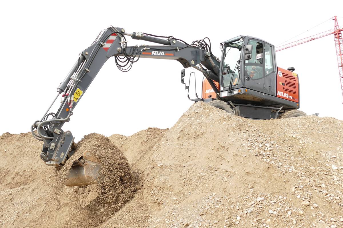 Four ATLAS Short-tail Excavators join the Fröttmaning Team