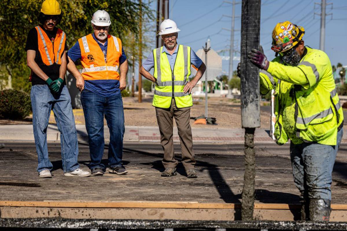 Fibre-reinforced Concrete speeds up Metro Phoenix Light Rail Extension Construction
