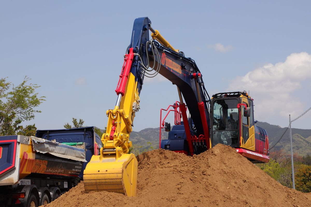 Komatsu remote control excavator on sale