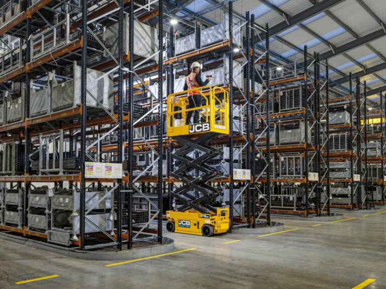 JCB unveils Electric Scissor Lift range