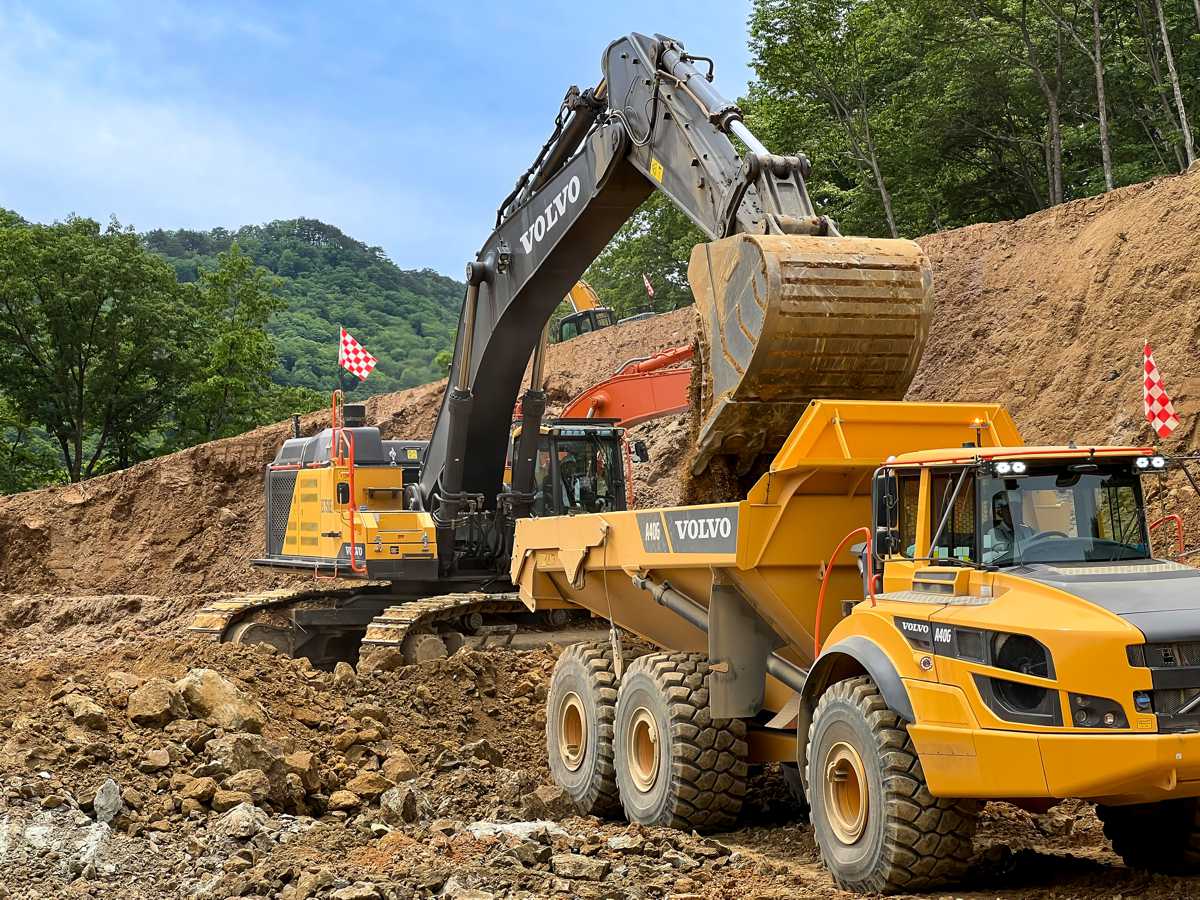 VolvoCE’s largest Excavator in Japan digs in at Fukushima Solar Energy Site