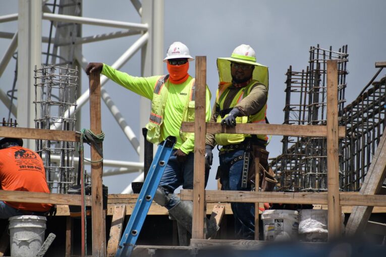 Tackling Skin Problems in the Construction Industry