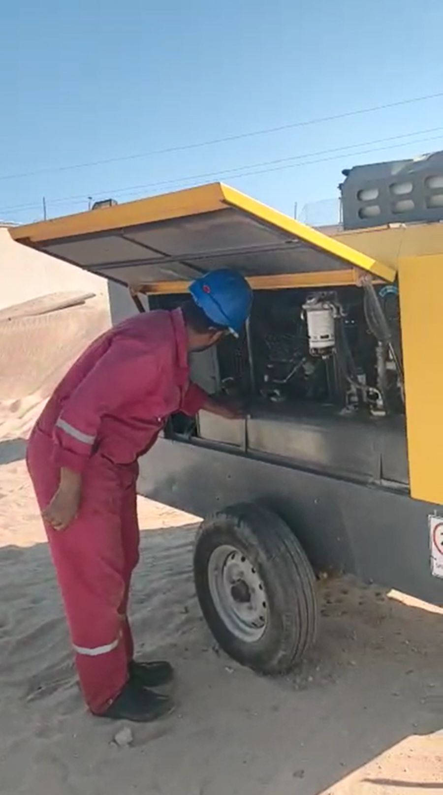 Egyptian desert sandblasting project puts Atlas Copco Air Compressor to the test