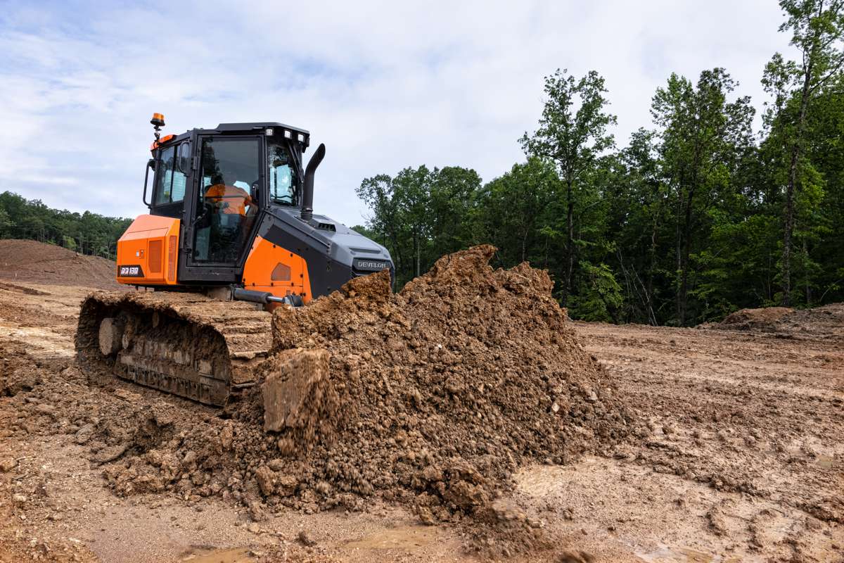 DEVELON brings the power to Grading with the DD130 Dozer