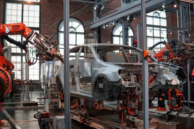 Automation in the Manufacturing Supply Chain
