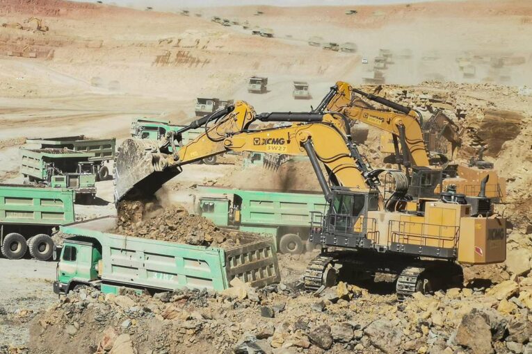 XCMG Electric and Methanol fuelled machines leading the way