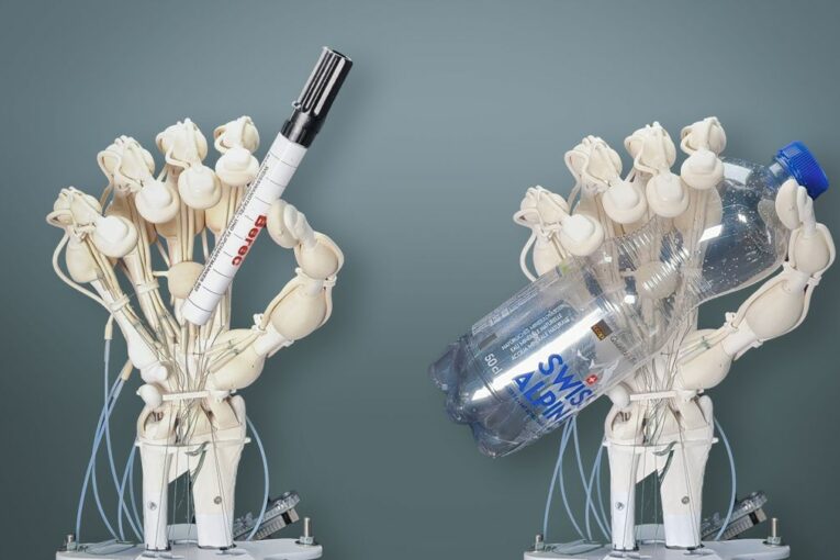 Single-print fabrication of Multi-Functional Systems and Robots with Inkbit