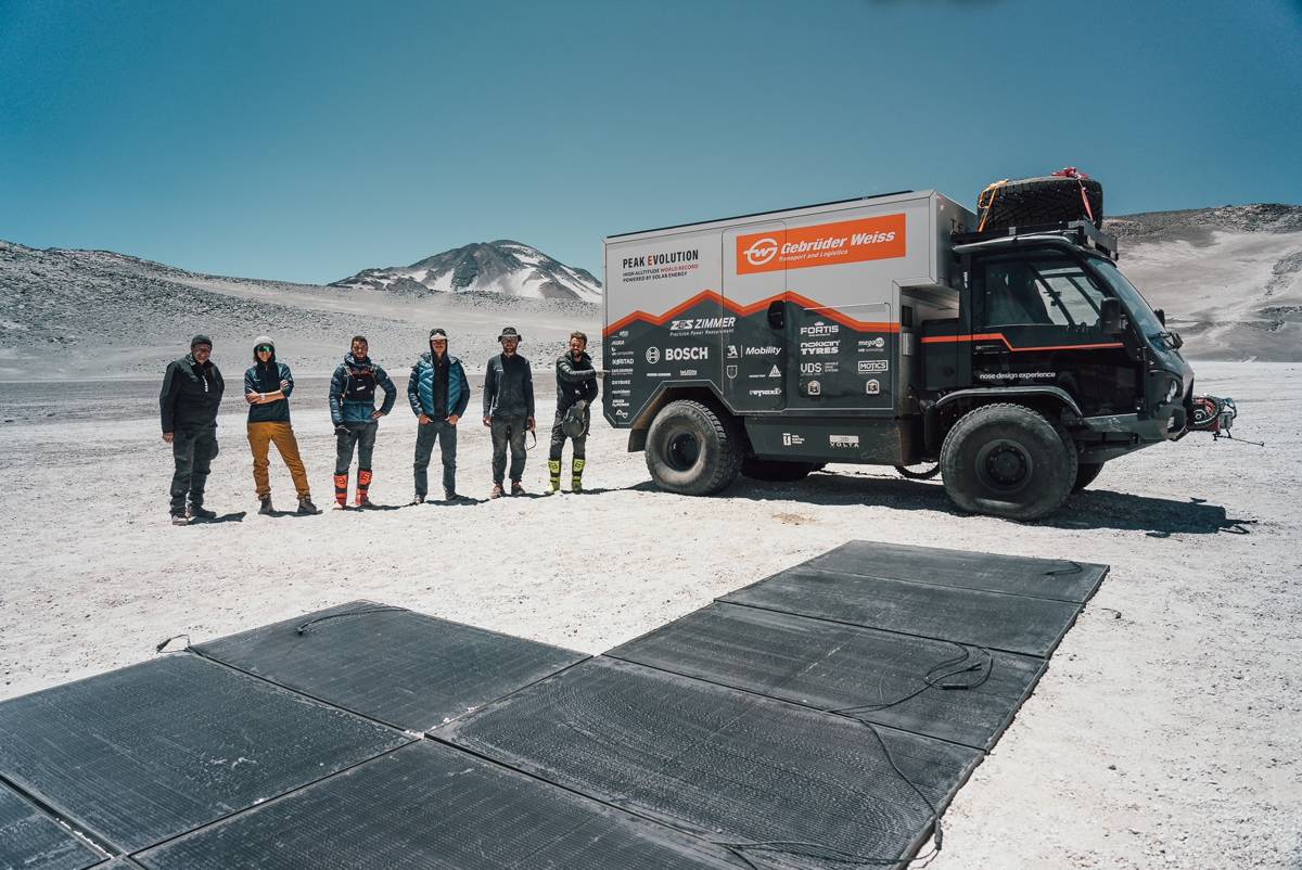 Gebrüder Weiss celebrates Solar Electric Truck Record Ascent in Chile