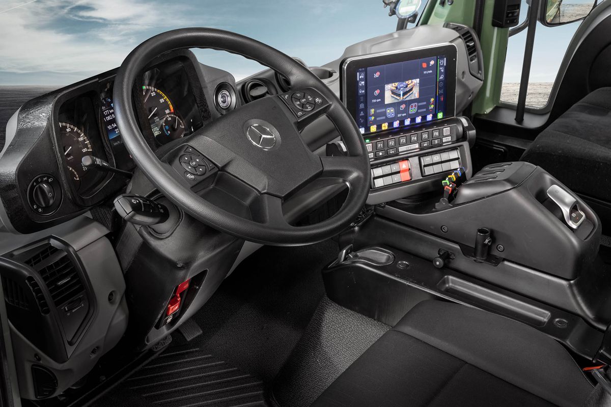Mercedes-Benz Unimog now features new UNI-TOUCH operating system