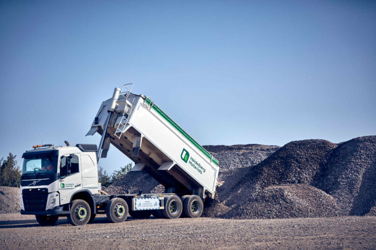 Heidelberg Materials UK celebrates Responsible Sourcing BES 6001 Certification