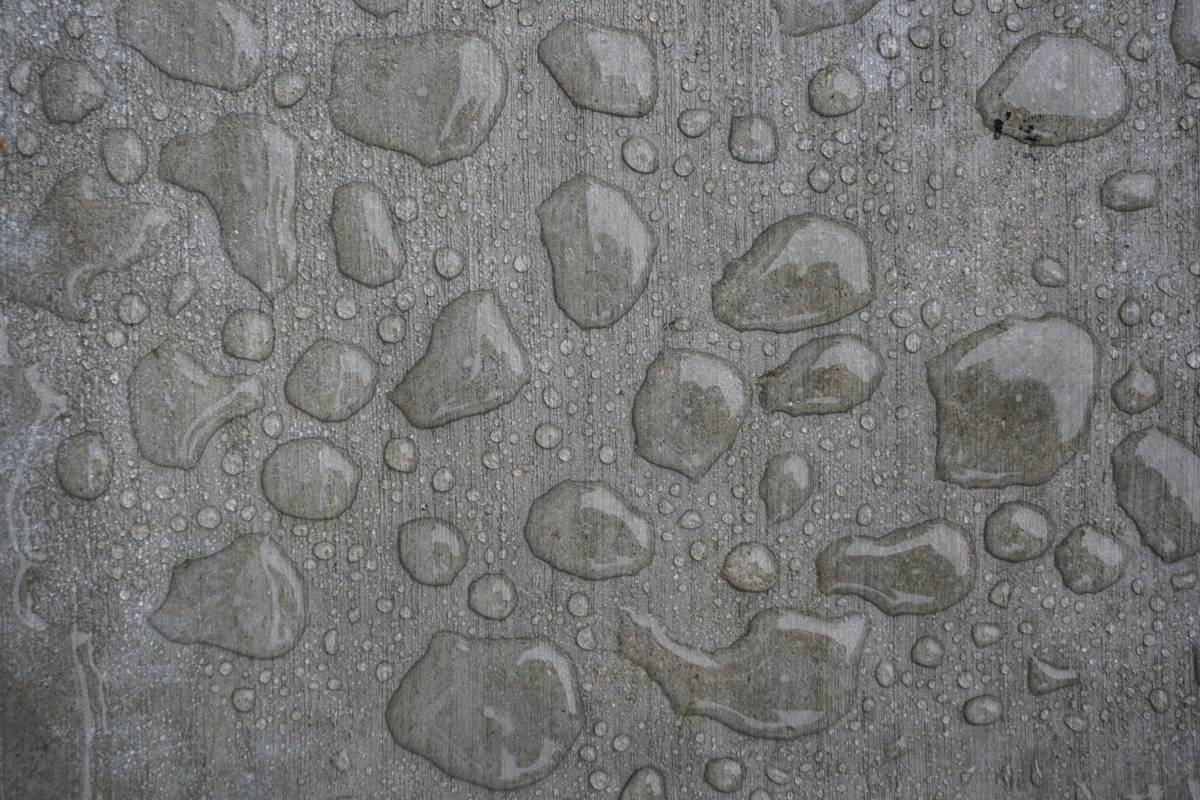 New 100 percent Silane Penetrating Water Repellent protects Concrete Surfaces