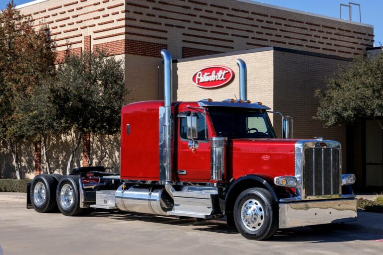 Legendary Peterbilt Model 589 now includes 72-Inch Sleeper version