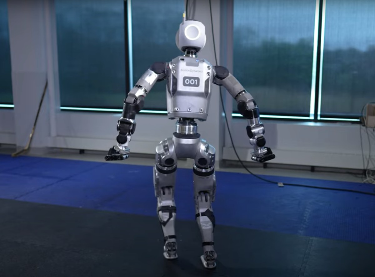 Revolutionizing Robotics with the Boston Dynamics Electric Atlas