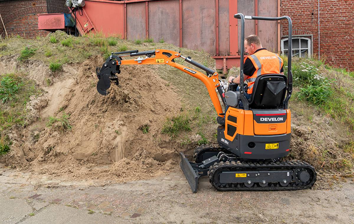 Develon releases High Performance DX10Z-7 Mini-Excavator