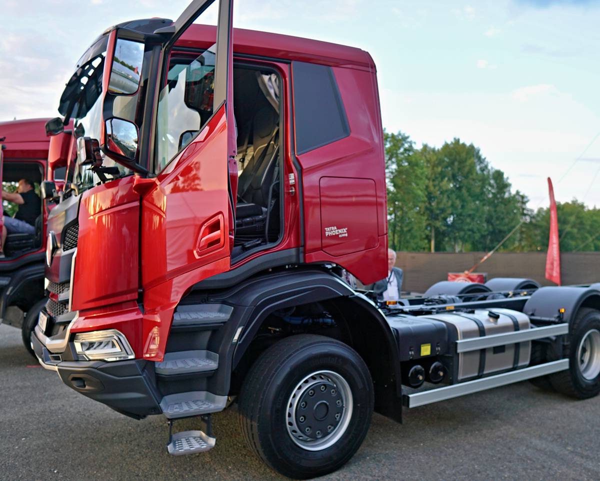 Tatra Trucks unveils newest generation of the Tatra Phoenix