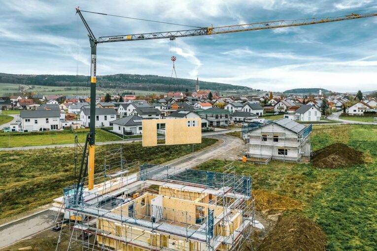 Liebherr’s L Series Fast-erecting Cranes Now Specified in Metre Tonnes