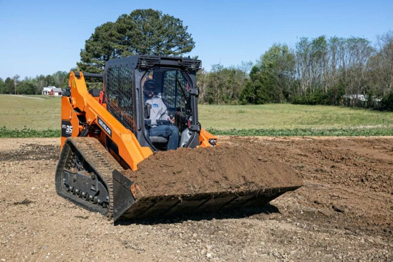 Meet the new DEVELON DTL35 Compact Track Loader