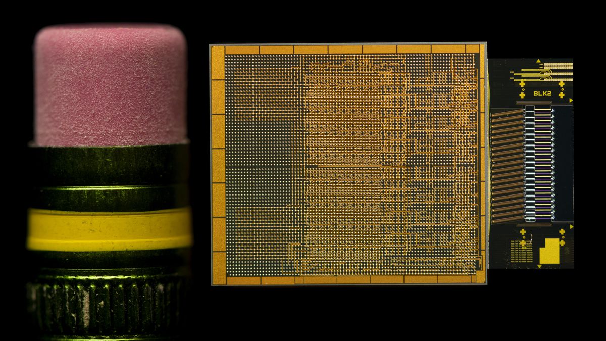 Intel developing Fully Integrated Optical Chiplets