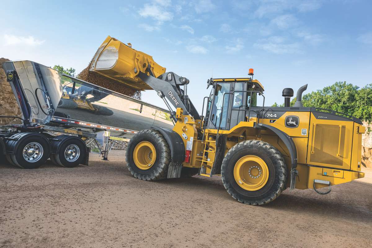 John Deere E-Drive Loaders expanded with the 744 and 824 X-Tier Models