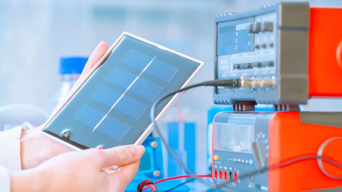 The Essential Guide to Energy-Efficient Industrial Battery Chargers