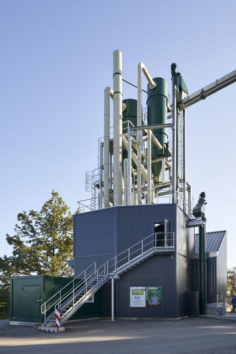 Powering an Asphalt Mixing Plant with a Wood Dust Burner