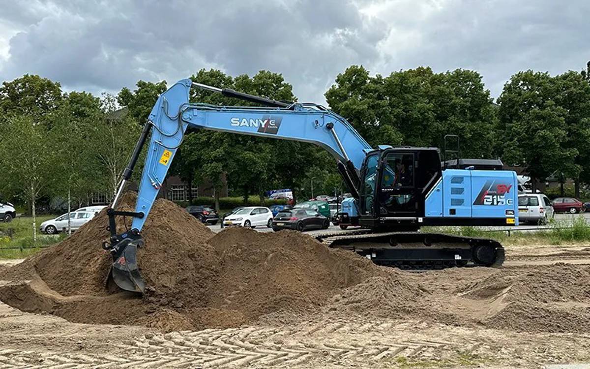 SANY powers ahead in Europe with launch of SY215E Electric Excavator